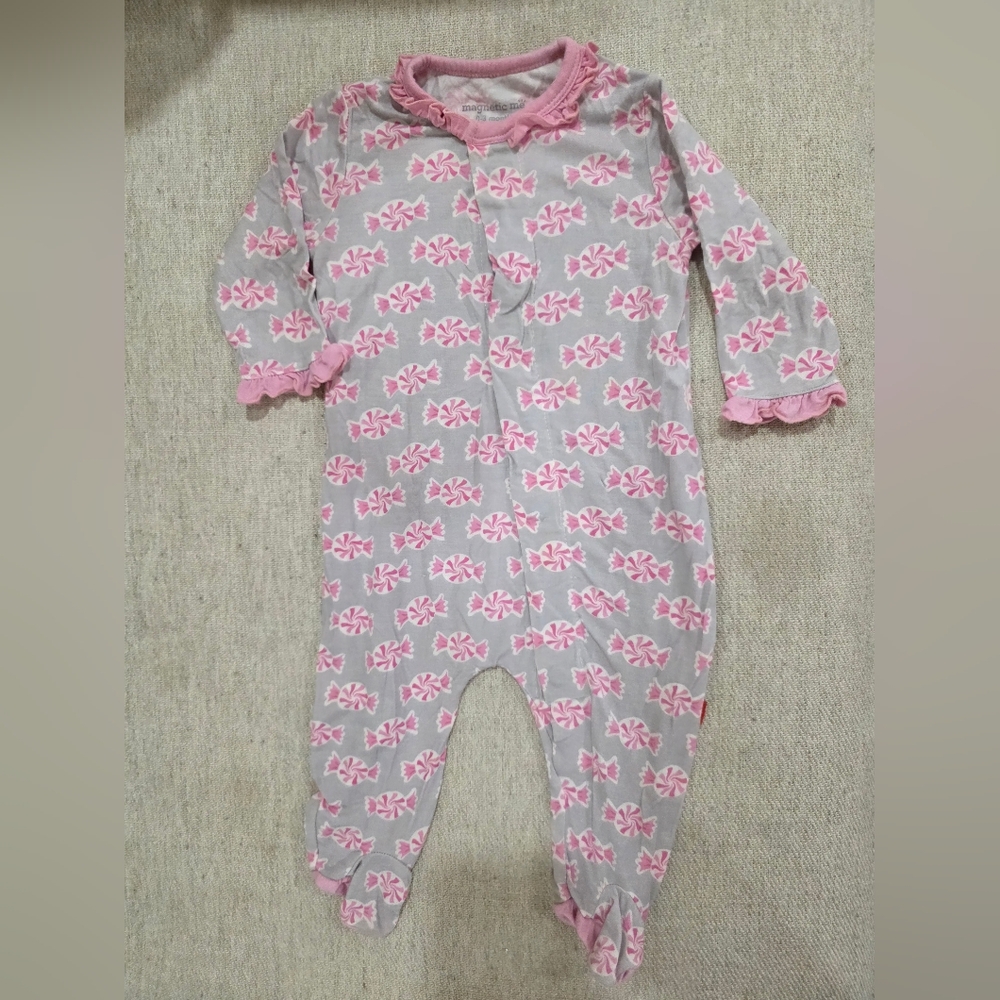 Magnetic Me Gray and Pink Floral Footie
